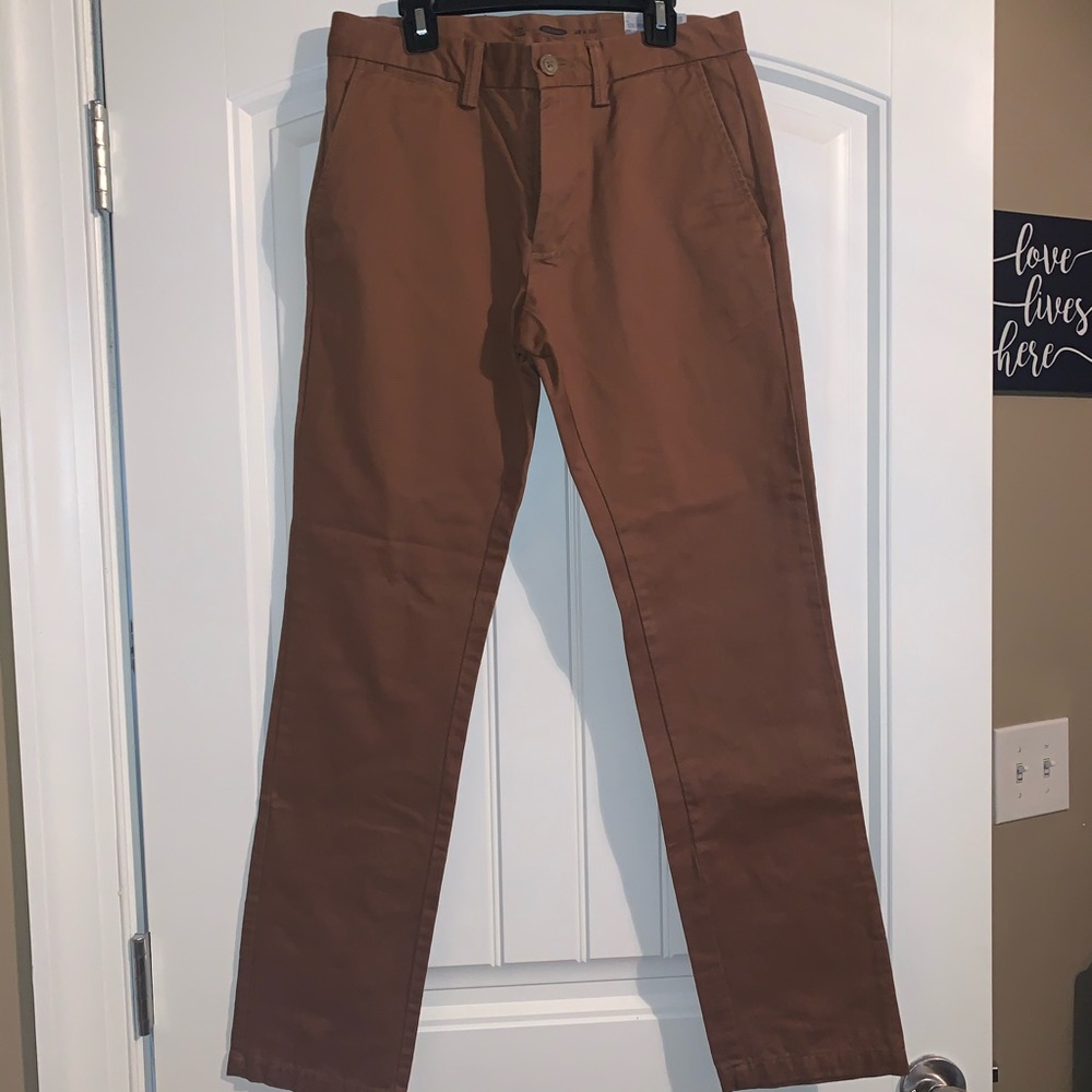 Old Navy - Size 28 x 30 - Slim Fit Khakis